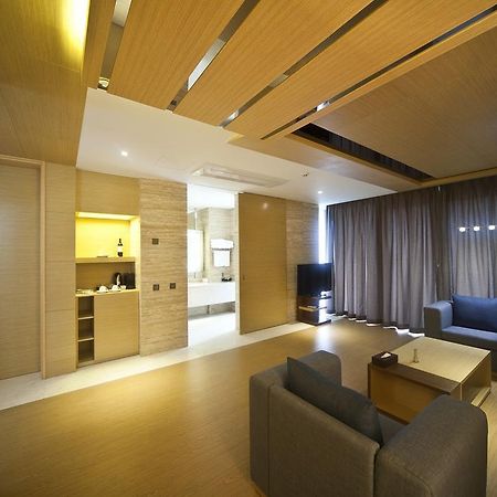Stanford Hotel And Resort Jeju Bagian luar foto