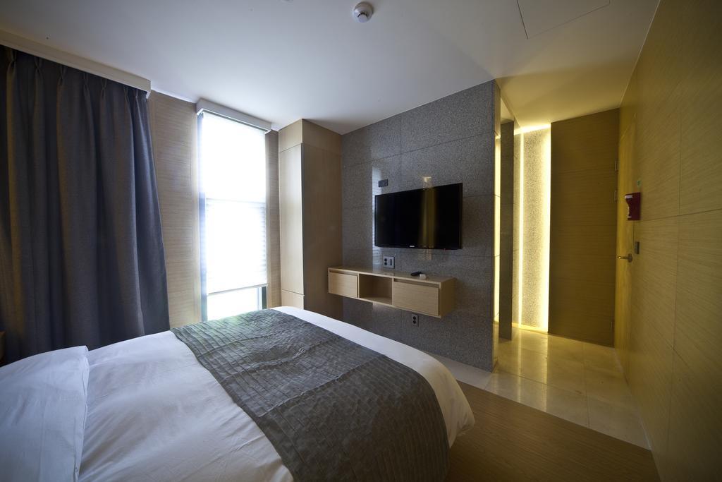 Stanford Hotel And Resort Jeju Ruang foto