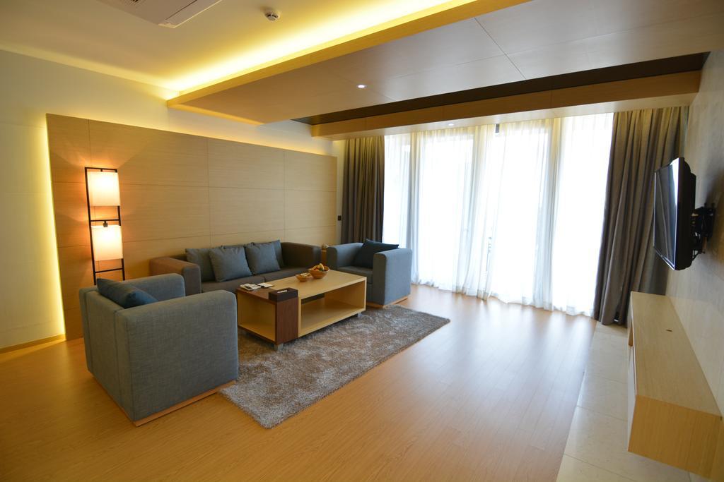 Stanford Hotel And Resort Jeju Bagian luar foto