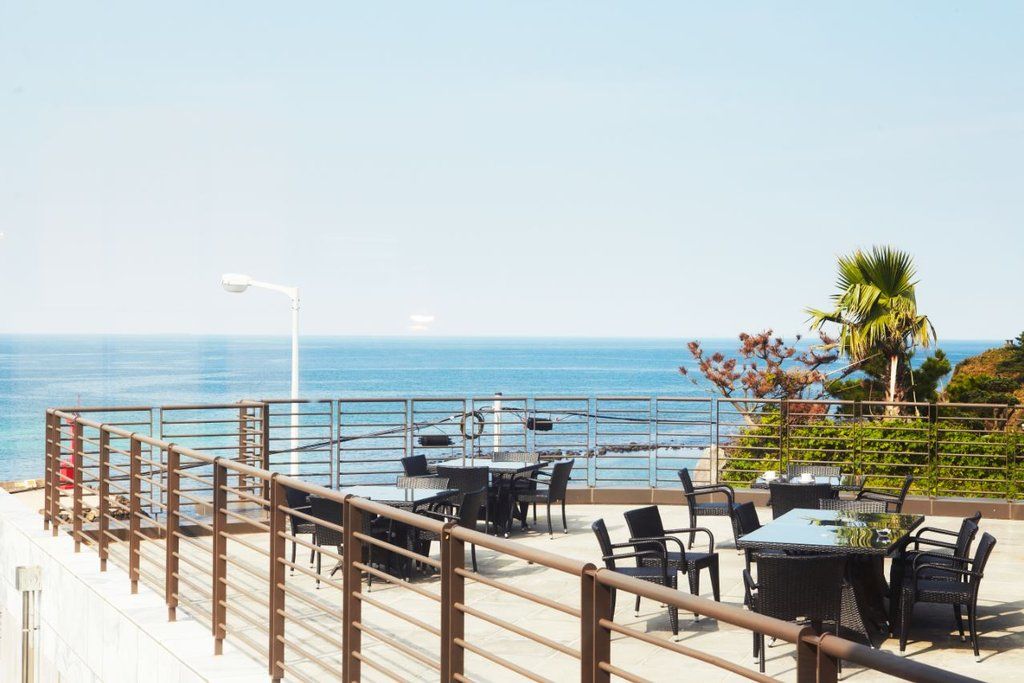 Stanford Hotel And Resort Jeju Bagian luar foto