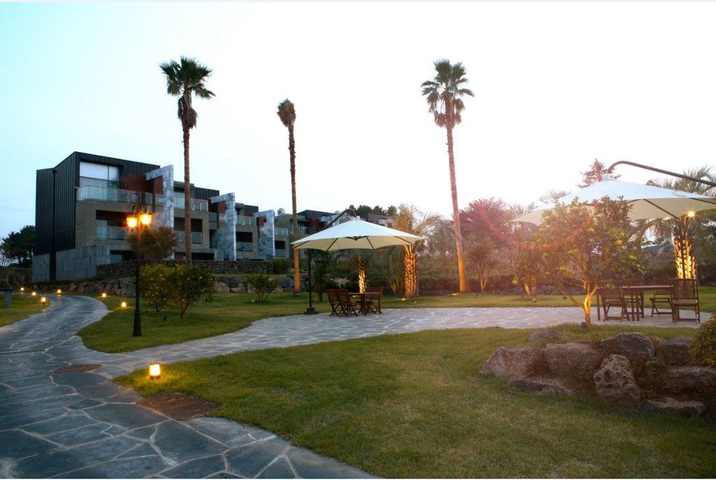 Stanford Hotel And Resort Jeju Bagian luar foto